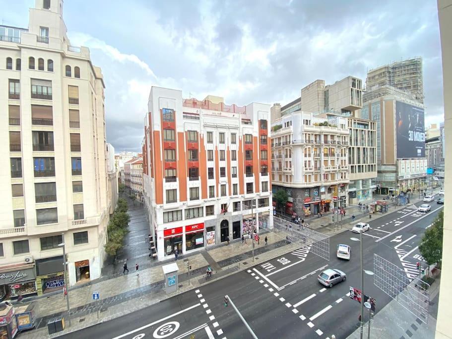 Apartamento En Gran Via De Madrid 45 4 Luaran gambar