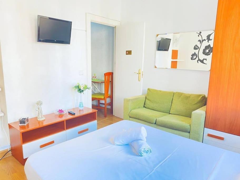 Apartamento En Gran Via De Madrid 45 4 Luaran gambar