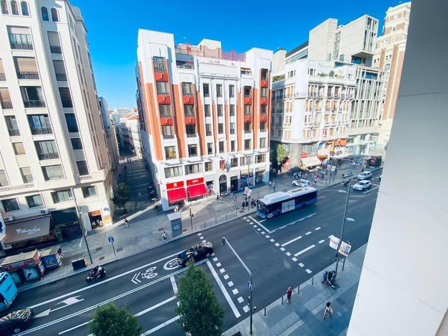 Apartamento En Gran Via De Madrid 45 4 Luaran gambar